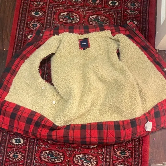 GAP Red and Black Checkered Vest men’s size small - Picture 3 of 4